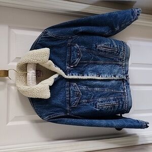 LEVI'S Men's (42R)  Sherpa-Lined Truckers Jean Jacket